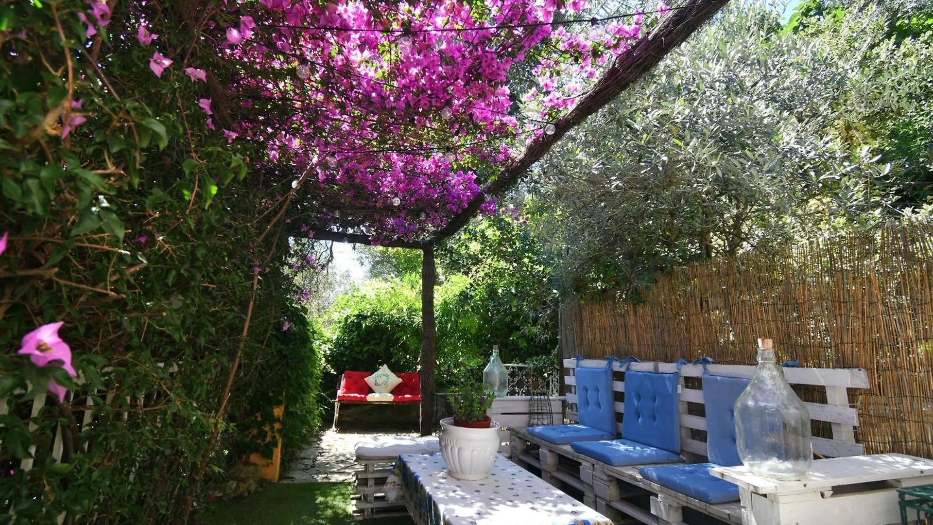 Sea South Front Property1/2Acre.Gardens Pool Hydro Pieve Ligure